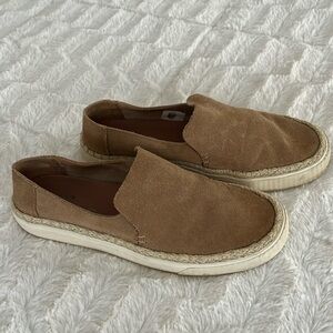 Tom’s slip on shoes